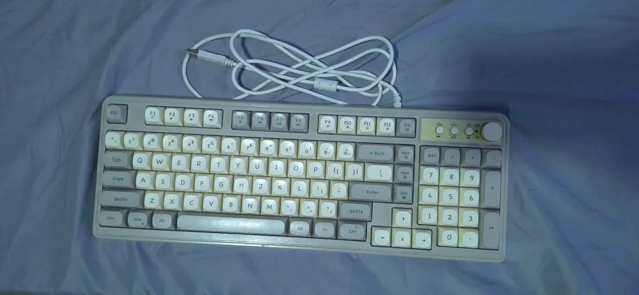 Teclado semi-mecânico LED - Foto 2
