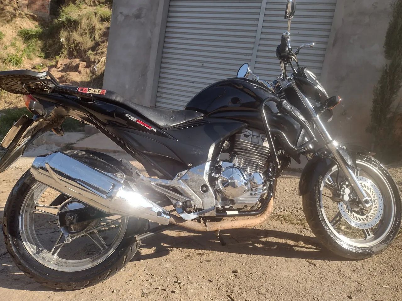 Vendo uma cb300r