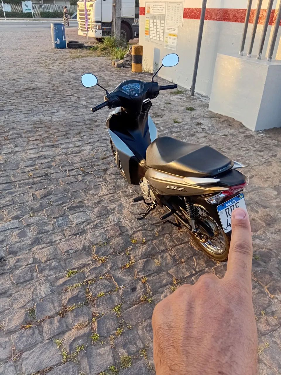 Biz 110 - Foto 3
