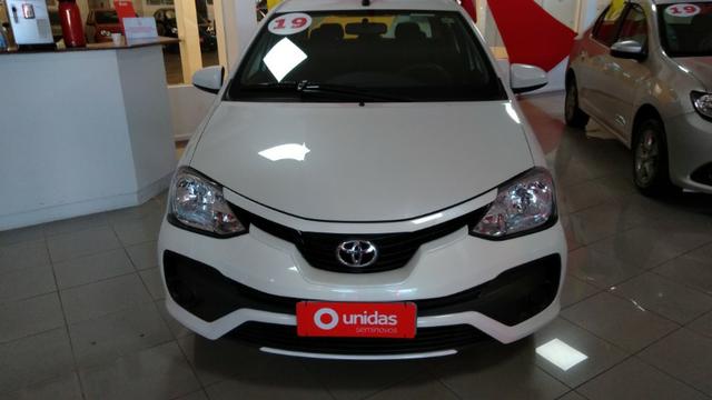 Toyota Etios Top - Foto 2
