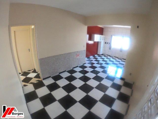 Casa Com 03 Quartos Próximo A Avenida Pedro Neiva De Santana - Foto 12