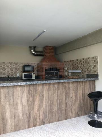 Casa com Ampla Área Sobre Dois Lotes (Esquina) - Foto 20
