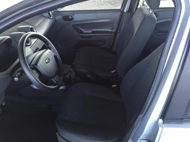 Fiesta Personnalité 1.0 8V 66cv 5p - Foto 6