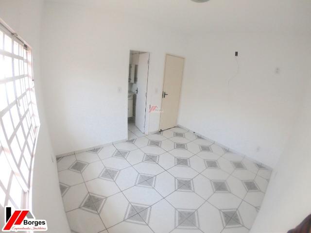 Casa Com 03 Quartos Próximo A Avenida Pedro Neiva De Santana - Foto 11