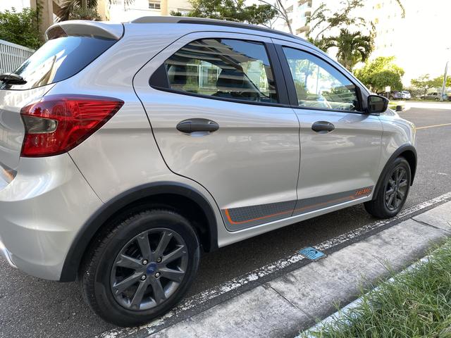 Ford Ka TRAIL 1.0 2018/2018 Completo. 30.000Km Rodados - Foto 4