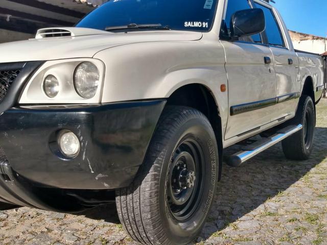 L200 2008 - Foto 17