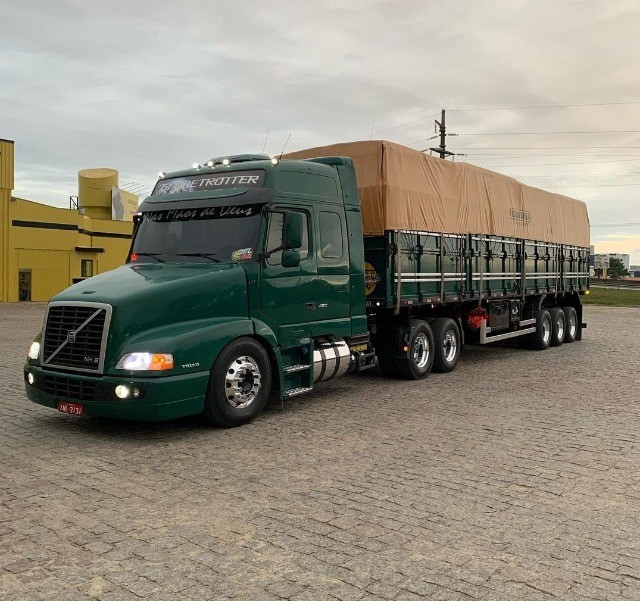 VOLVO NH12