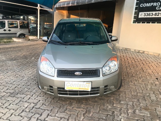 FORD FIESTA SEDAN 1.6 2008 COMPLETO