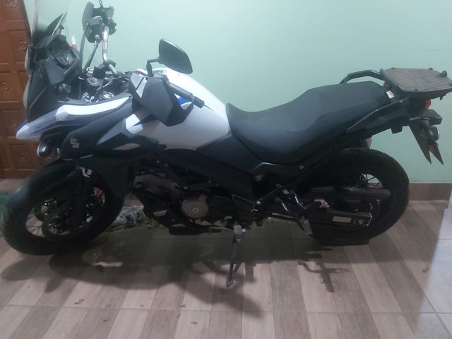 MOTO 2020 SUZUKI 650 · 4.000 QUILÔMETROS RODADOS MOTO JTA-SUZUKI/V-STROM650. XT