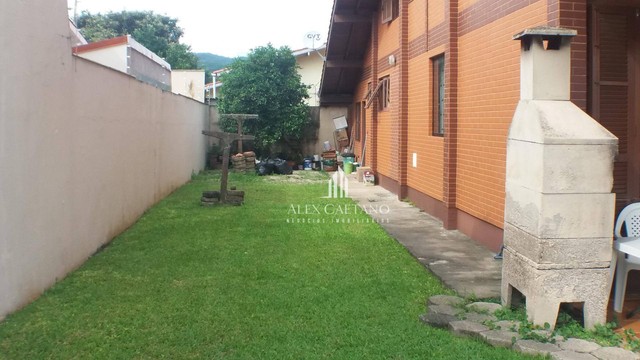 Casa com 4 dormitórios à venda, 232 m² por R$ 1.500.000,00 - Itacorubi - Florianópolis/SC - Foto 13
