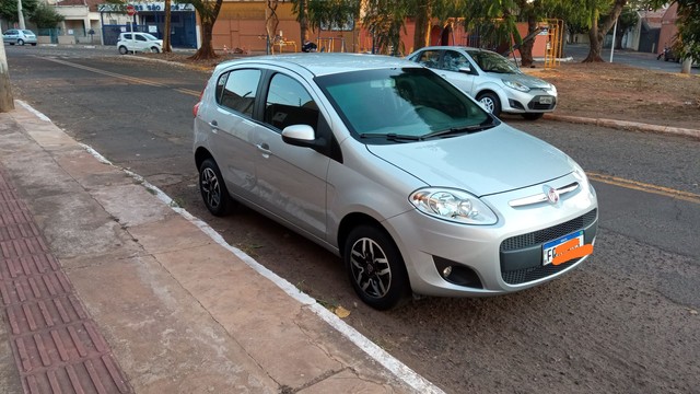 VENDO FIAT PALIO 1.0 COMPLETO