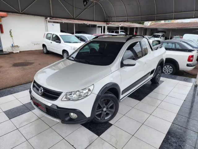 VW - Volkswagen Saveiro Cross 1.6 C.E. Branca 2012 - Campo Grande