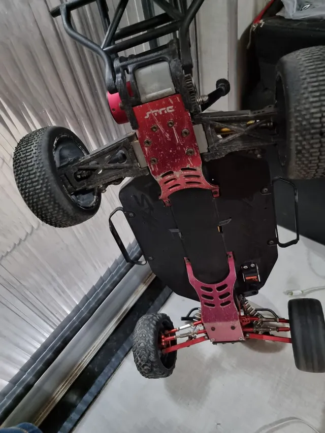 Carro de corrida de controle remoto Traxxas Nitro Slash 1:10