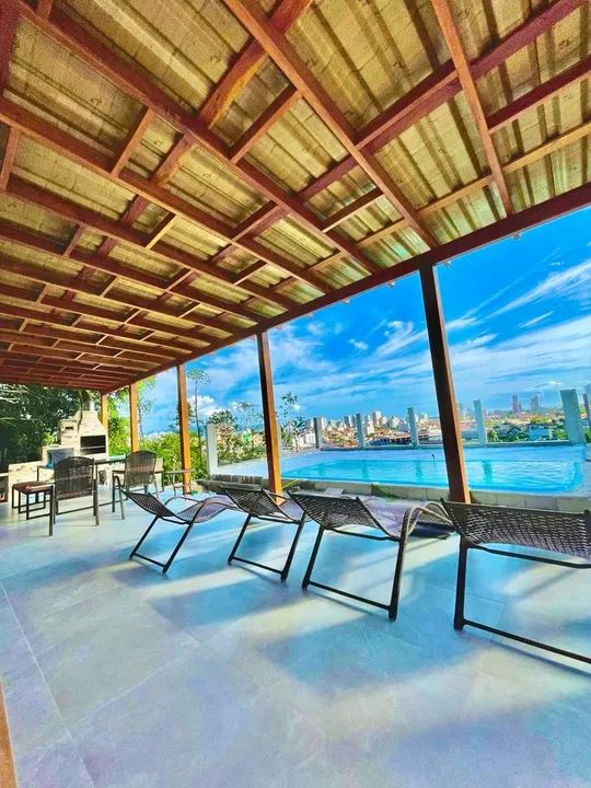 Linda casa com piscina , 04 suítes , 06 vagas garagens . - Foto 11