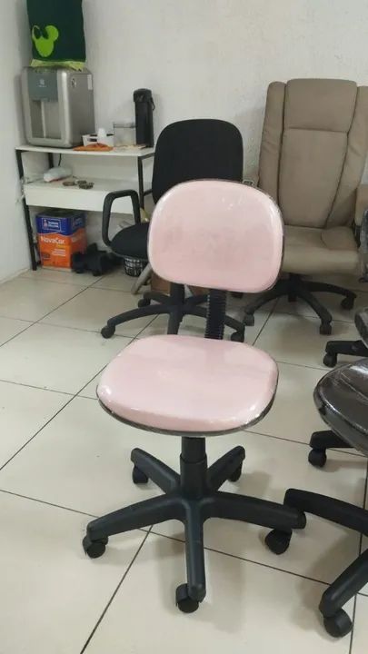 Cadeiras/Escritório/Trabalho - Foto 2
