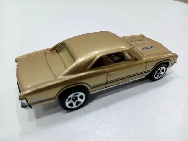 Miniatura Hotwheels Chevelle SS 396 1967 - Chevrolet - Foto 3