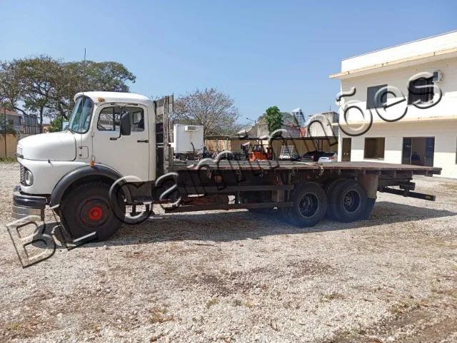 MB 1113 , ano 1977, Truck , carroceria de madeira  - Foto 4