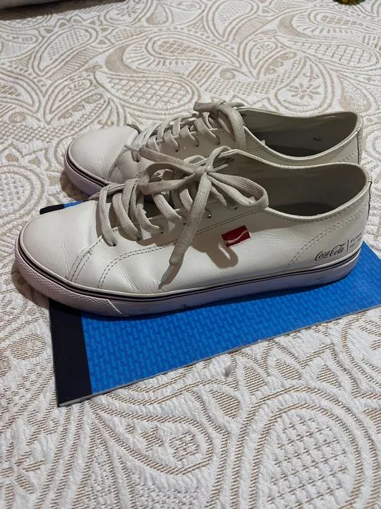 Tênis branco couro TAM. 40 original Coca Cola