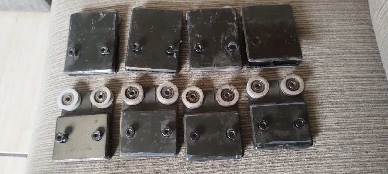 Roletes para porta de correr