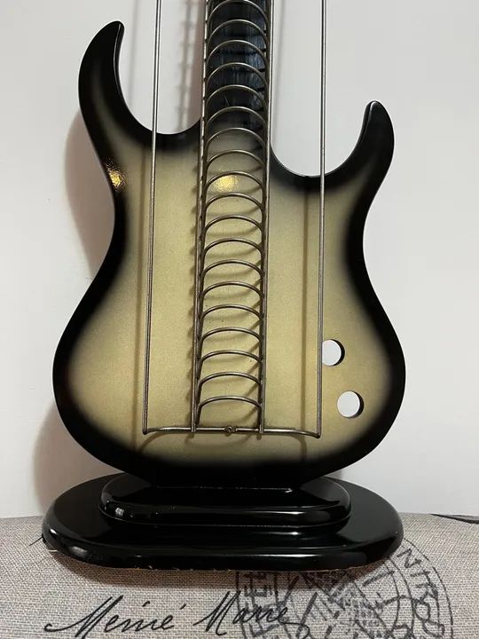 Porta CD/DVD Guitarra decorativo - Foto 5