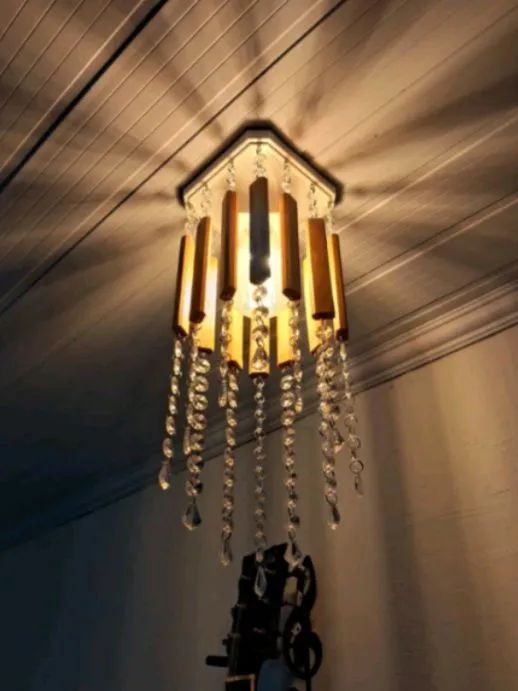 Lustre com cristais acrílico 