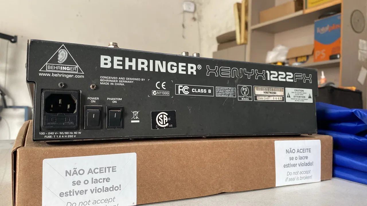 Mesa de Som Behringer Xenyx 1222FX - Foto 5