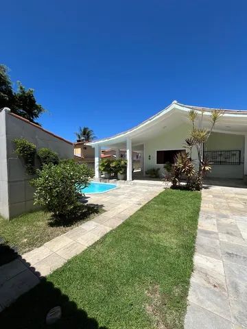 Casa com 04 quartos em Enseada dos Corais