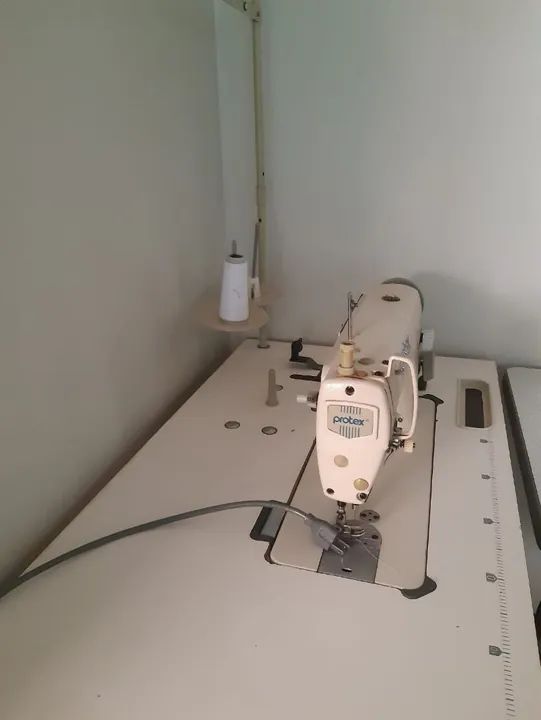 Maquina de costura reta industrial 