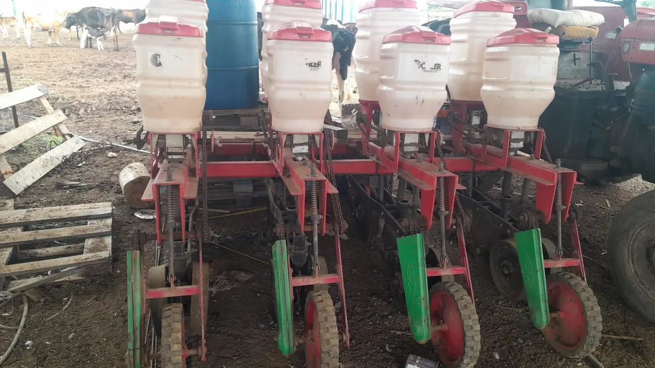 Plantadeira PBL Baldan 4 linhas <br>Valor R$ 18.500 ?