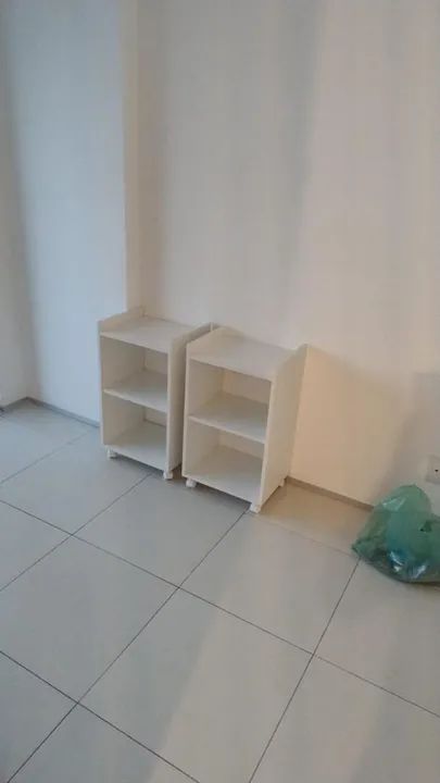 Mesa de Cabeceira com Gaveta e Prateleira - Foto 5