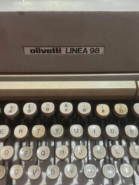 máquina escrever olivetti linea 98 - Foto 6