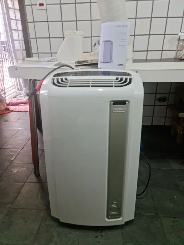 Ar condicionado Delonghi 13000 btus 220v Pinguino portatil muito