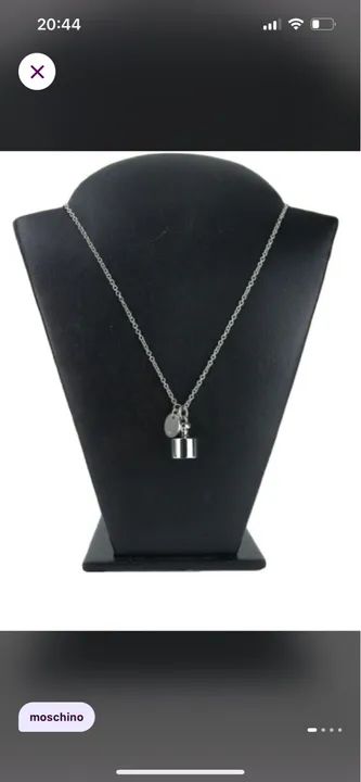 Colar Moschino com Pingente de Garrafa original  - Foto 2
