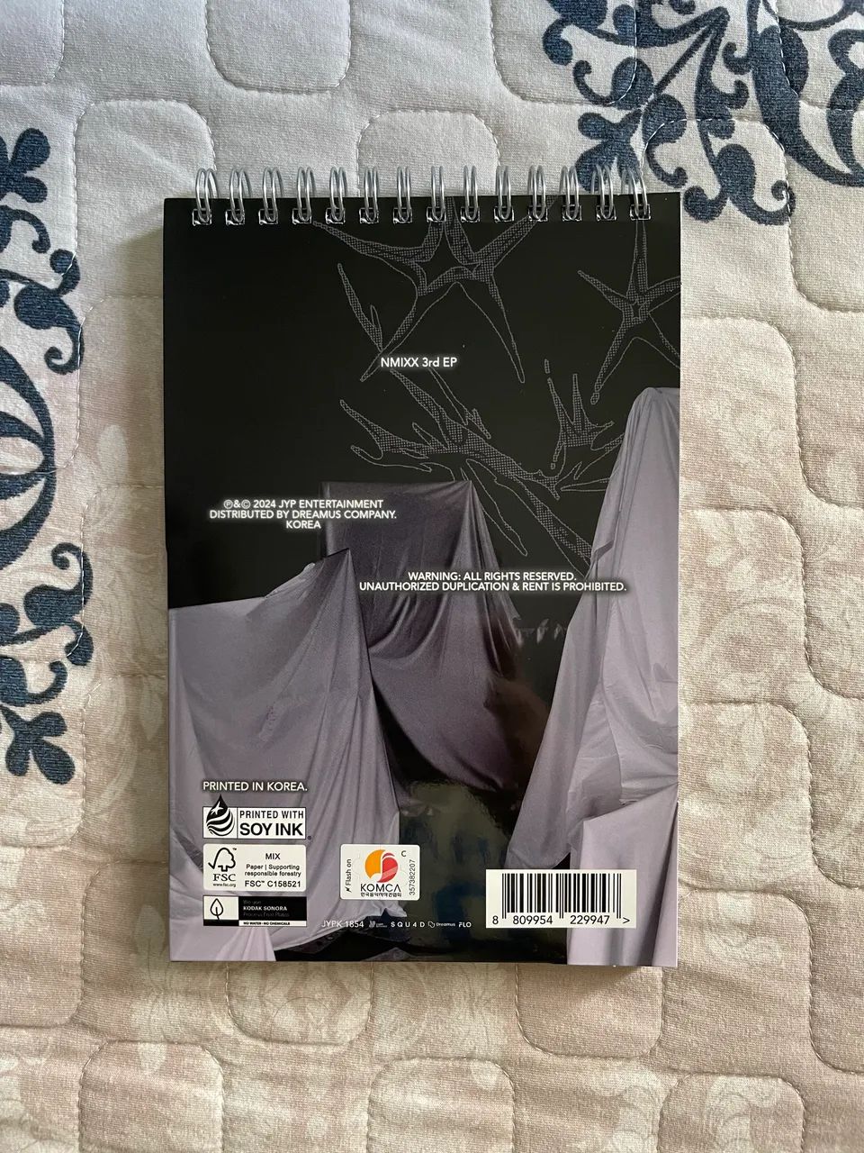 Cd NMIXX 3th Mini Album Fe3O4 : STICK OUT - Pyromancy Version Completo - Foto 2