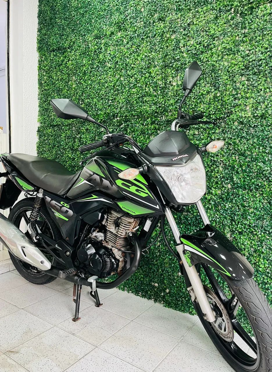 Fan 160 em ótimo estado de conservação devido no cartão de crédito em até 18 vezes