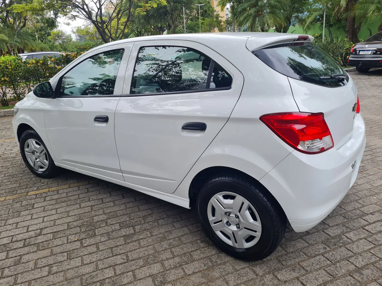 CHEVROLET ONIX 2015 Usados e Novos
