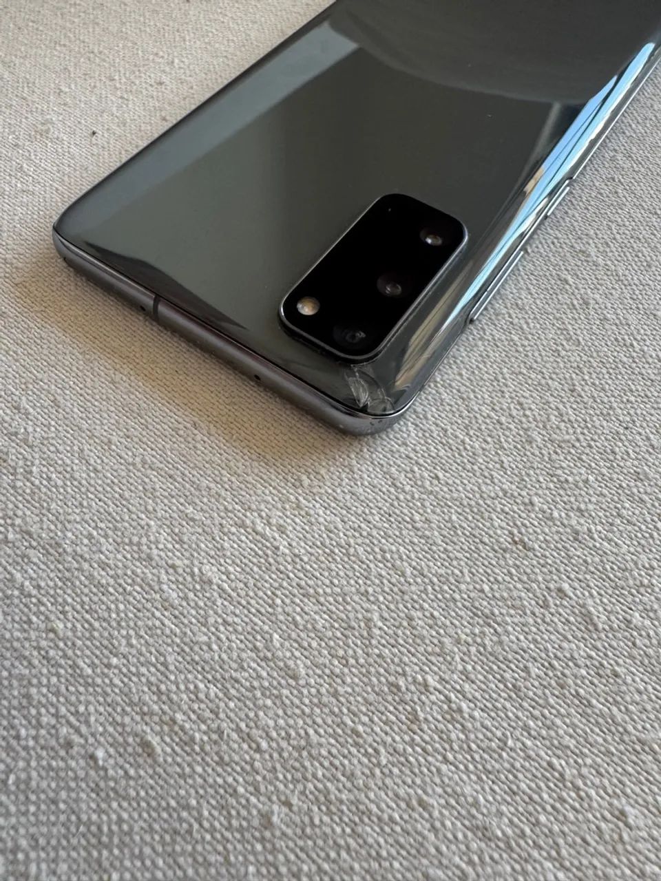 Samsung Galaxy S20 + Galaxy Watch Active 2 - Foto 3