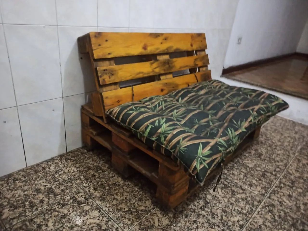 Sofá Pallet - Conforto e Estilo - Foto 3