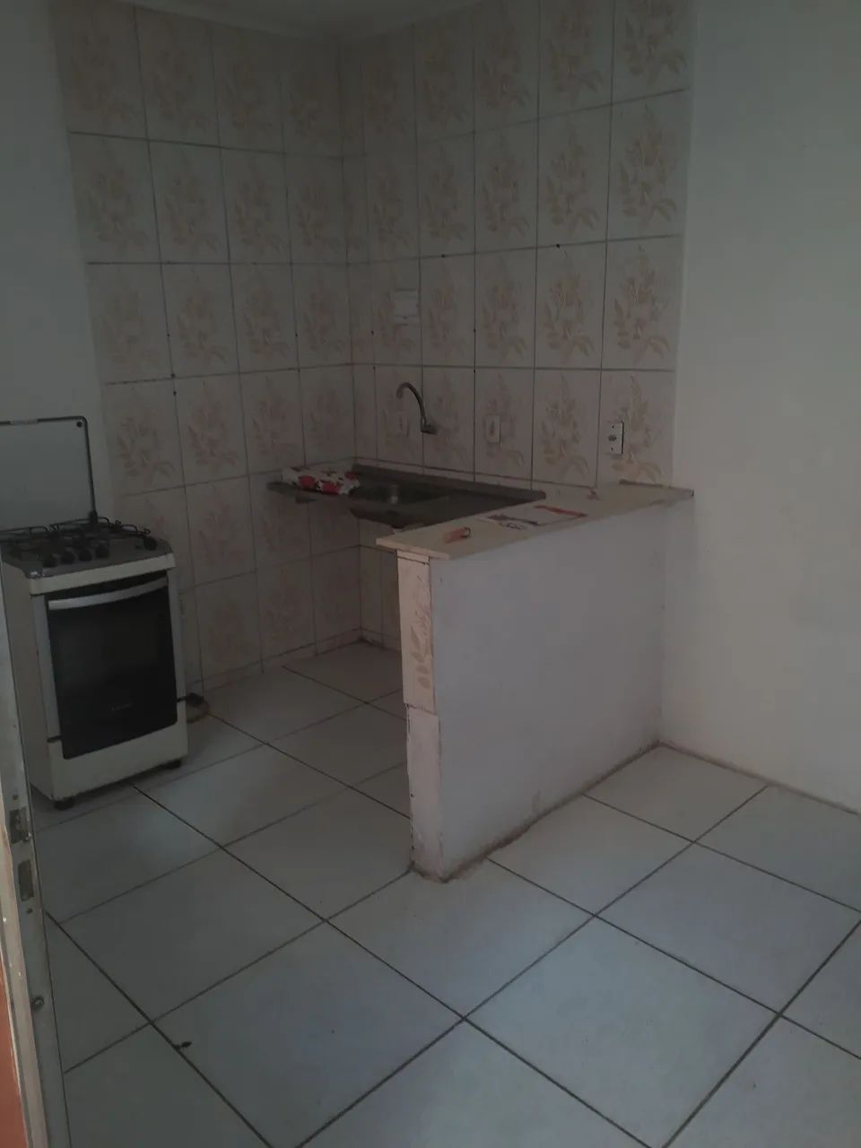 Quarto com varanda Boa  localização - Foto 3