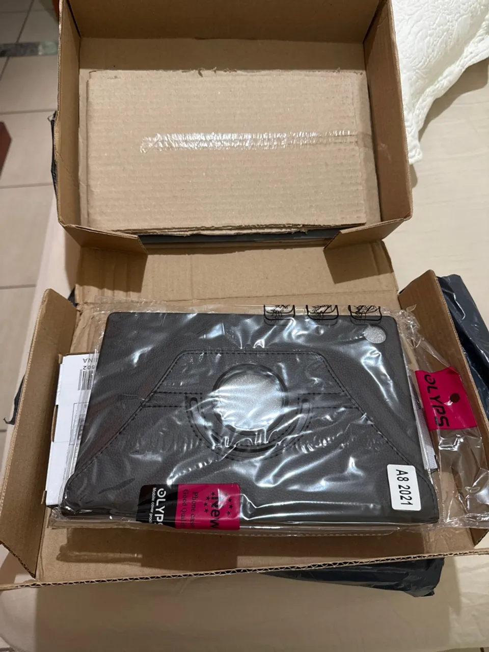 Kit com teclado, capa e película Tablet Samsung