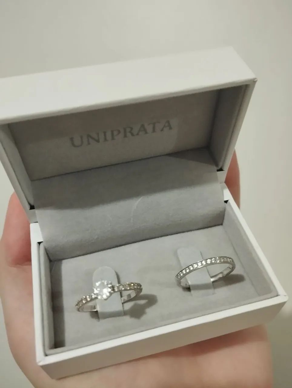 Anel de noivado com diamante solitário - Foto 2