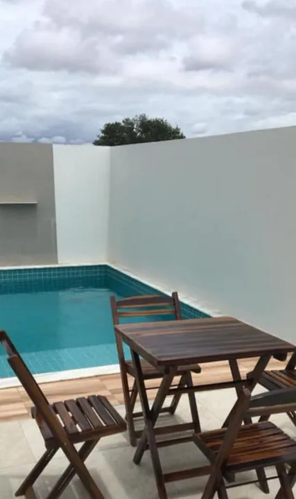 CONJUNTO DE MESA COM 4 CADEIRAS