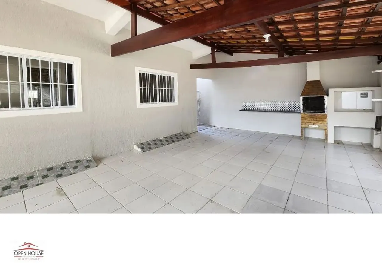 Sobrado quatro imóveis em um.