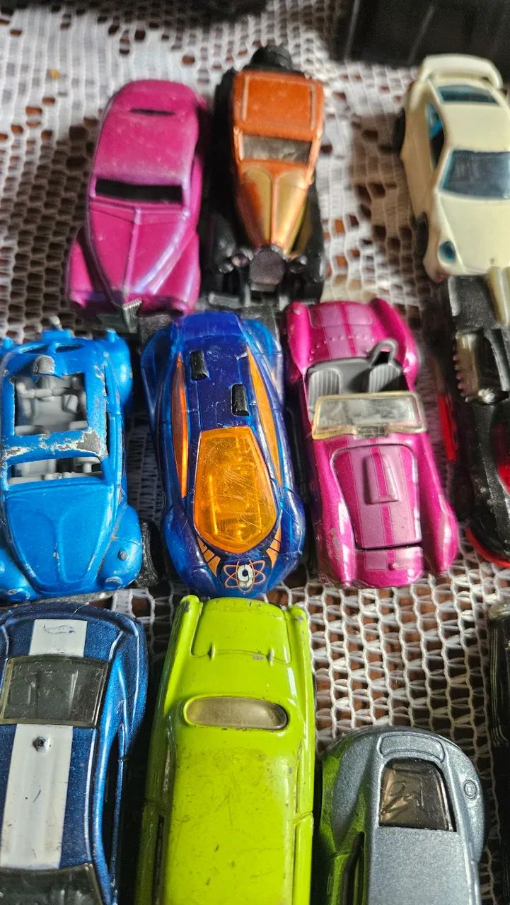 Coleção de Miniaturas de Carros hot whells - Foto 3