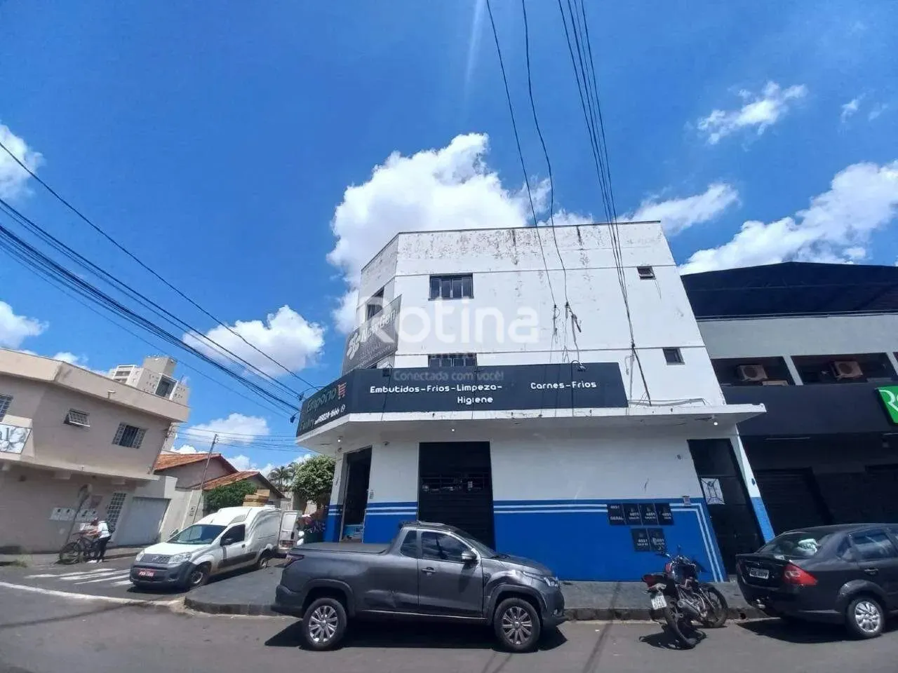 Sala para alugar, Umuarama - Uberlândia/MG - Rotina Imobiliária