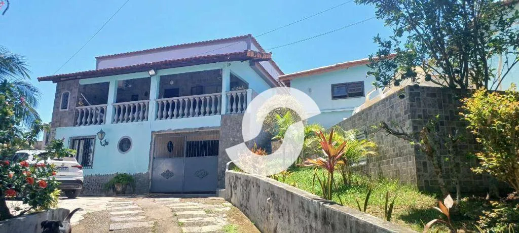 Casa à venda, 455 m² por R$ 470.000,00 - Jacaroá - Maricá/RJ