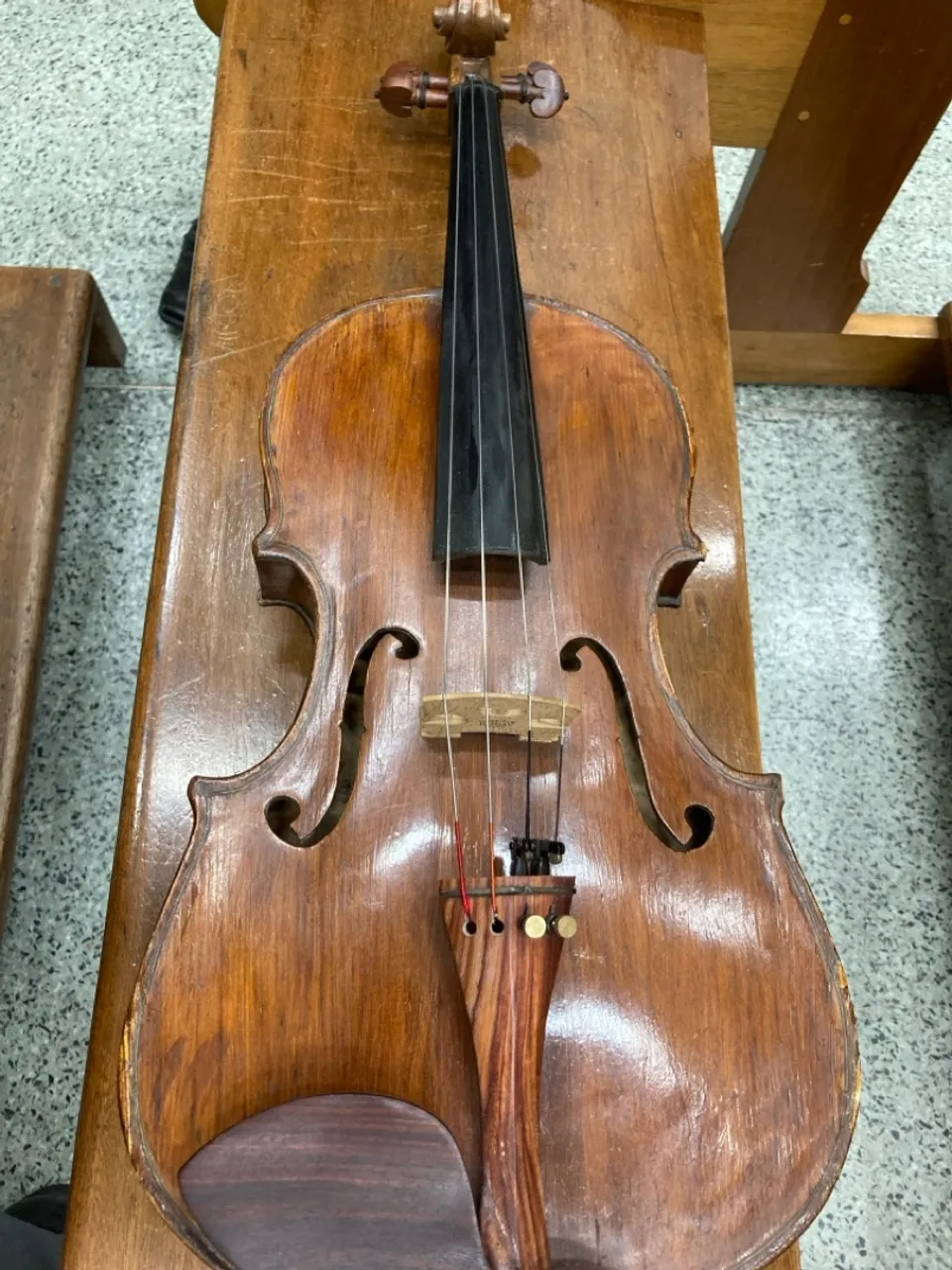 Viola Antiga Instrumento de Cordas