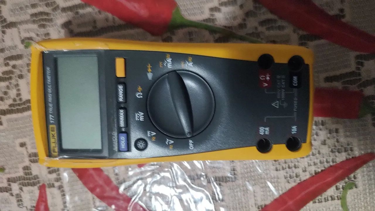 Multímetro Fluke true RMS 177 - Foto 3