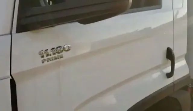 Volkswagen 11180 Baú 2017.