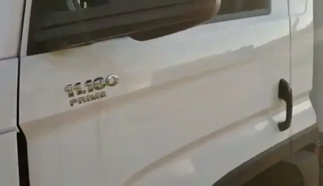 Volkswagen 11180 Baú 2017.